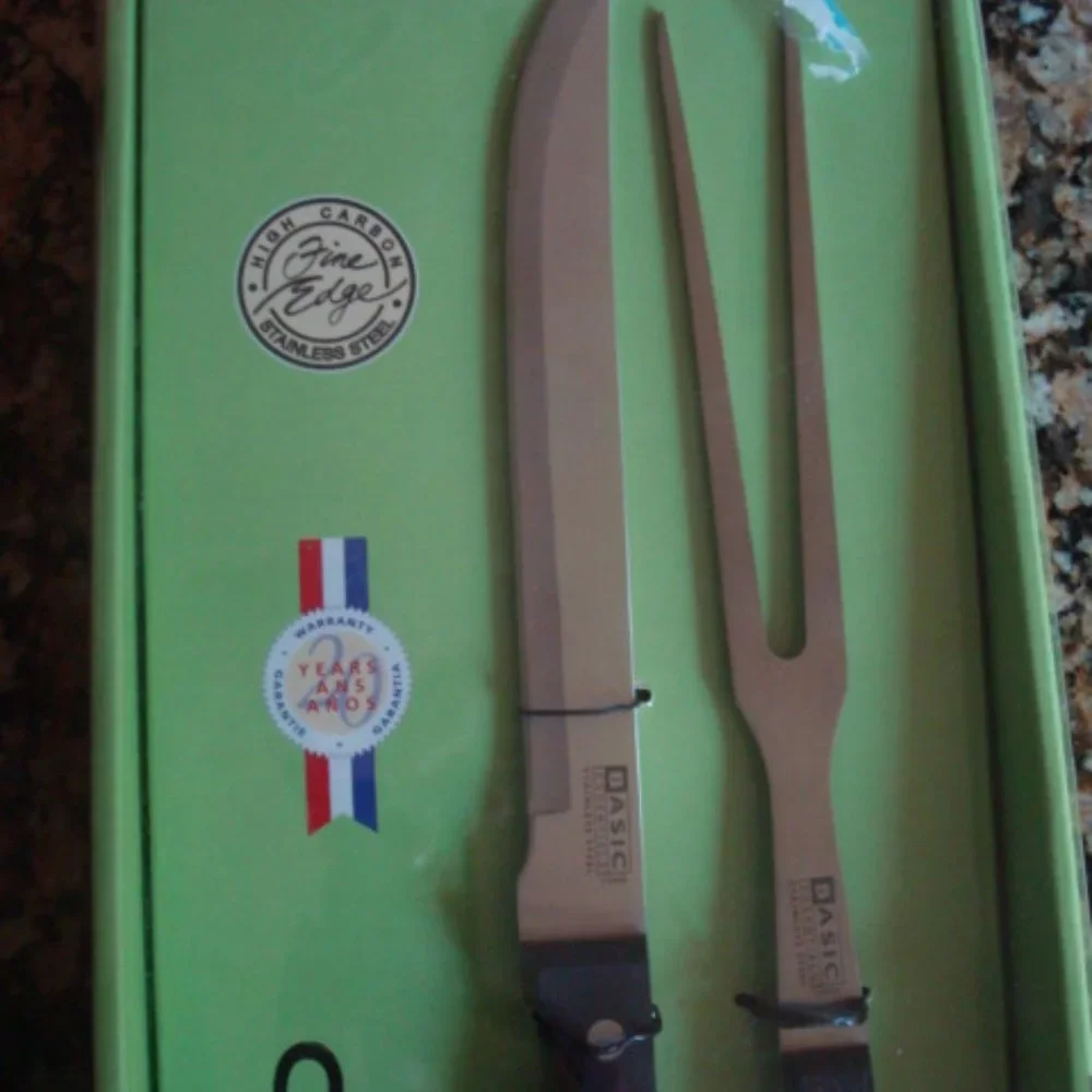 NIB Basic Editions 2pc Carving Set - Picture 6 of 9